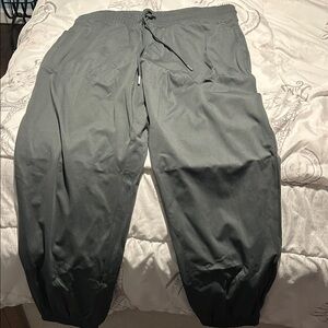 Men's Gray Jogger Pants